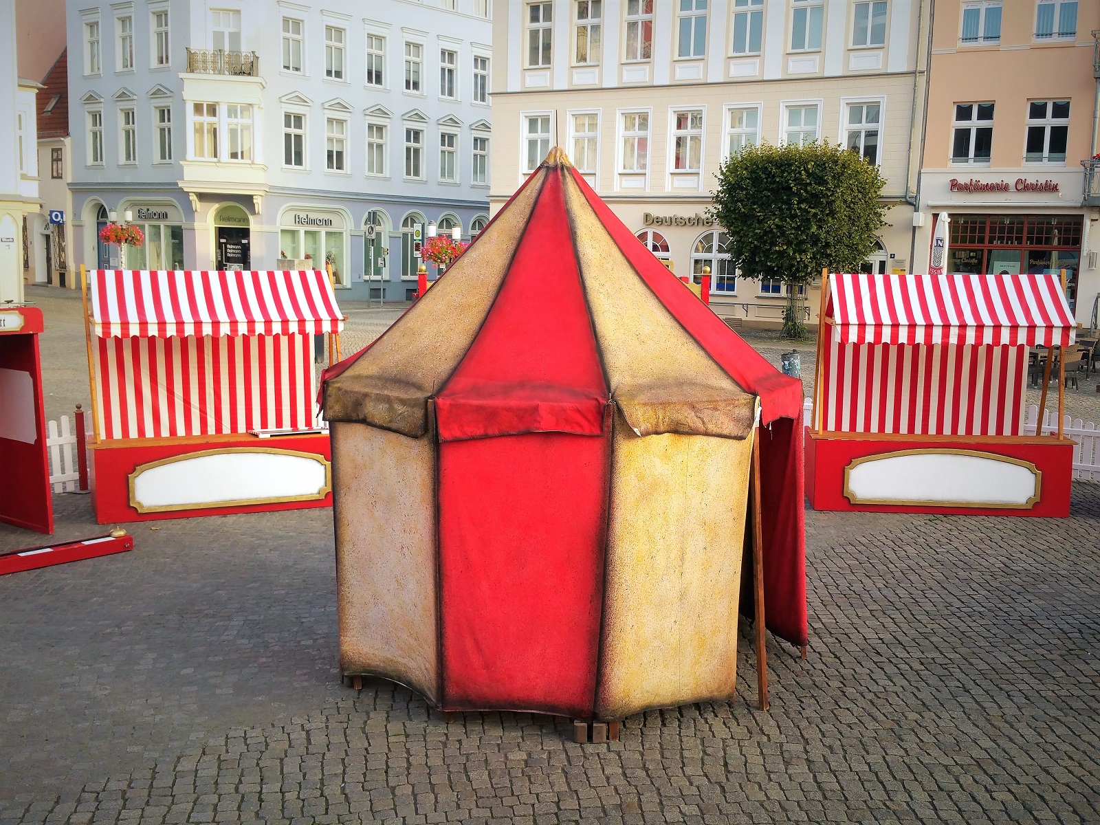 Nostalgie Zelt ∗ No.1