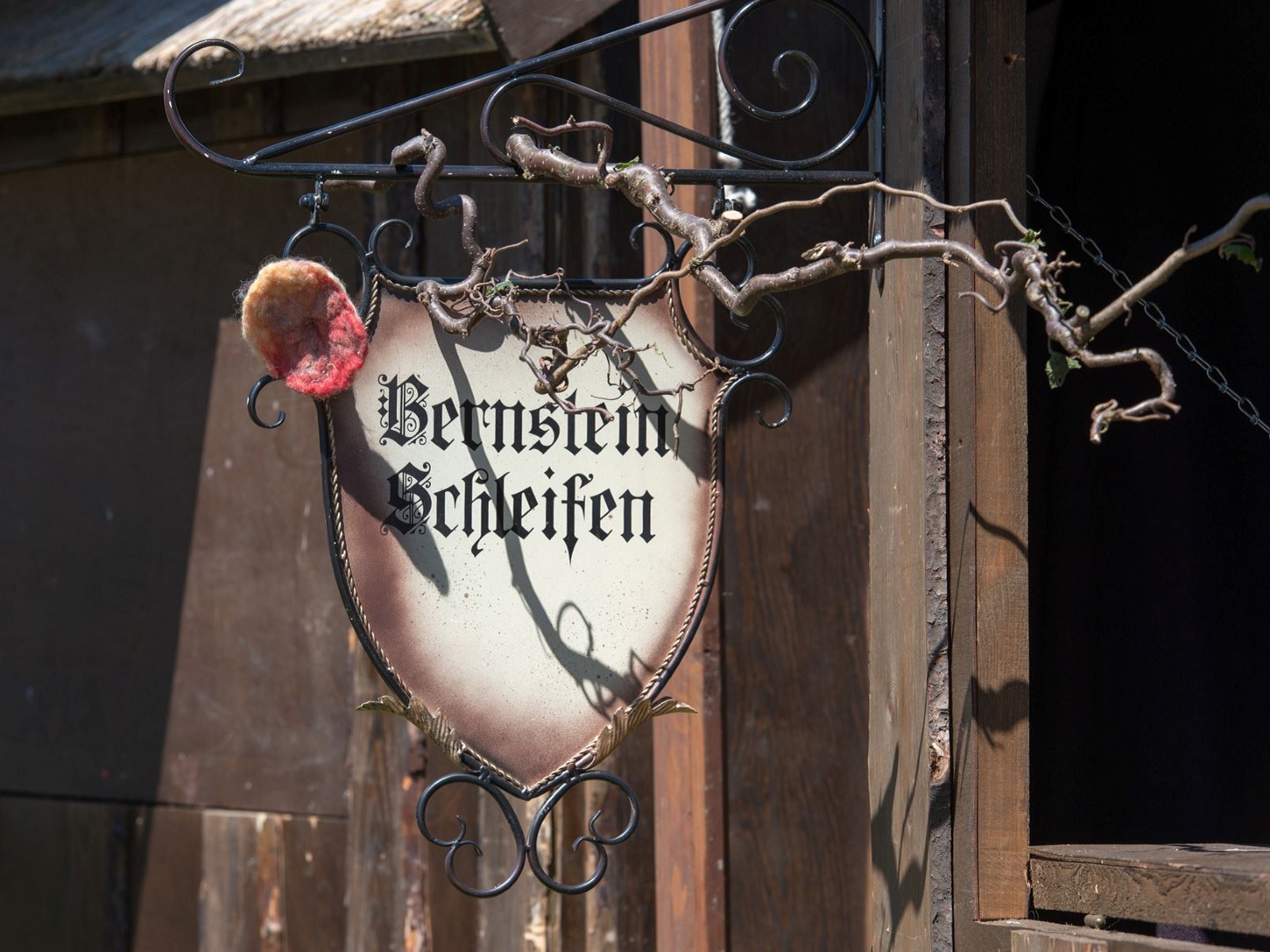 Historisches Handwerk - Bernsteinschleifen – Bild 6