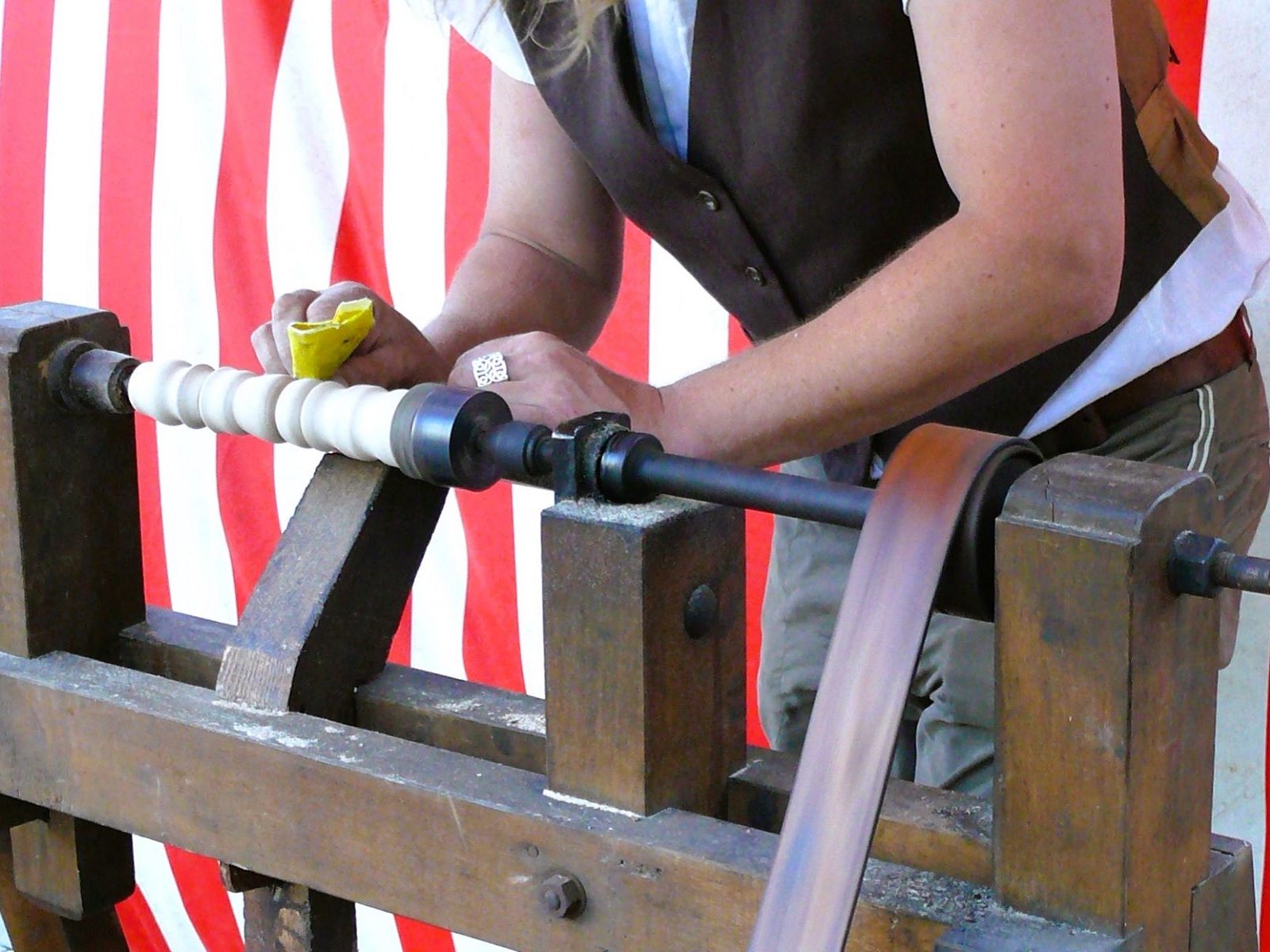 Historisches Handwerk - Drechseln – Bild 5