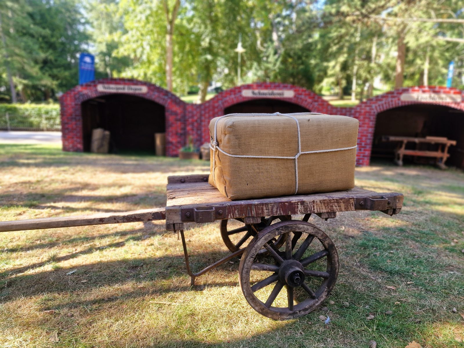 Holz Handkarren mieten
