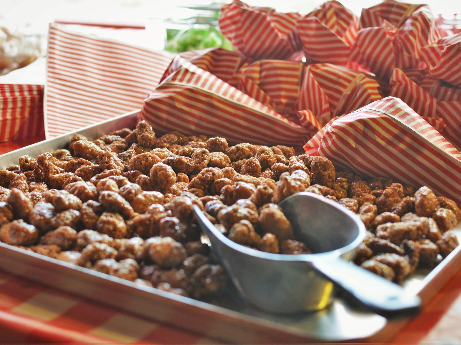 Gebrannte Mandeln » FXdeco - Veranstaltungsdekoration, Verleihservice ...