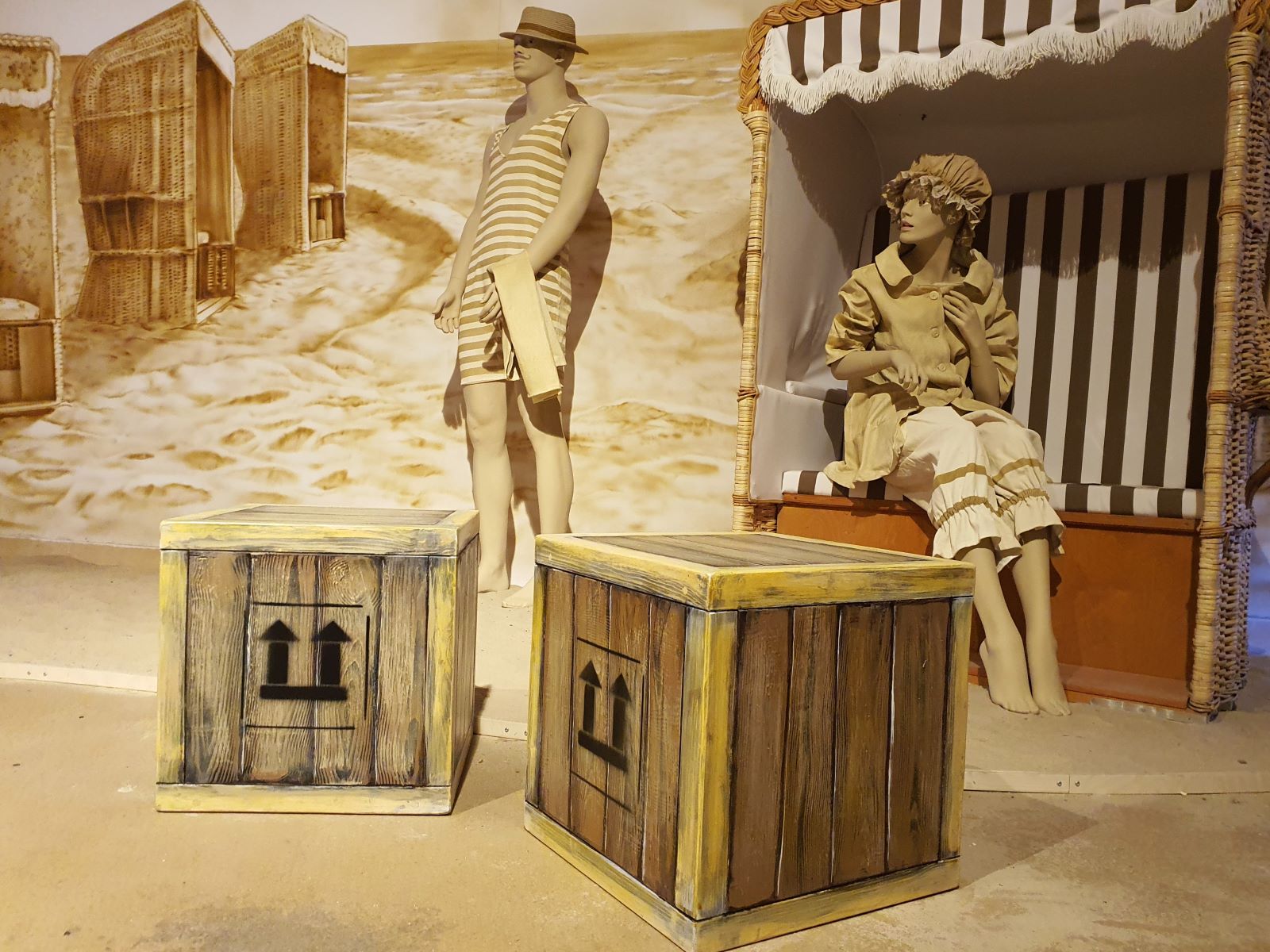 Sitzkisten / Lounge Tische - Industrial Style