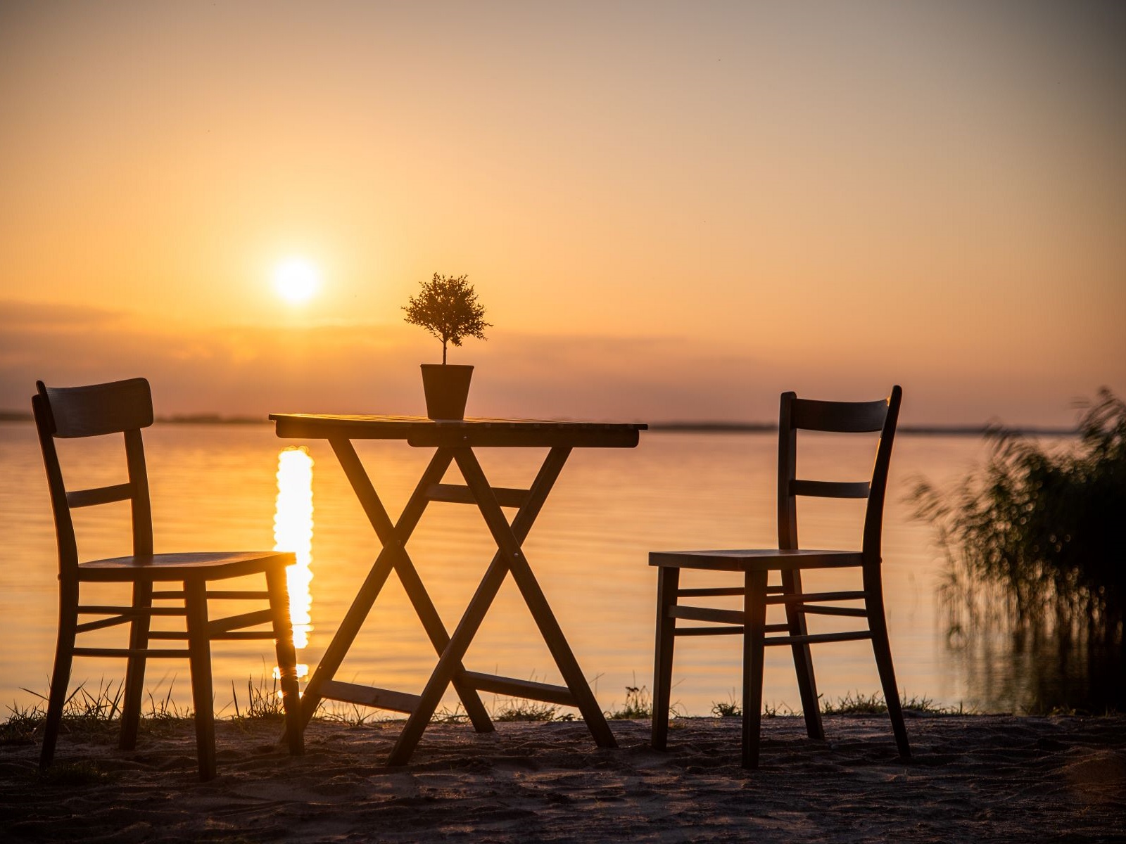 Alt Berliner Kneipen Stuhl – Bild 2