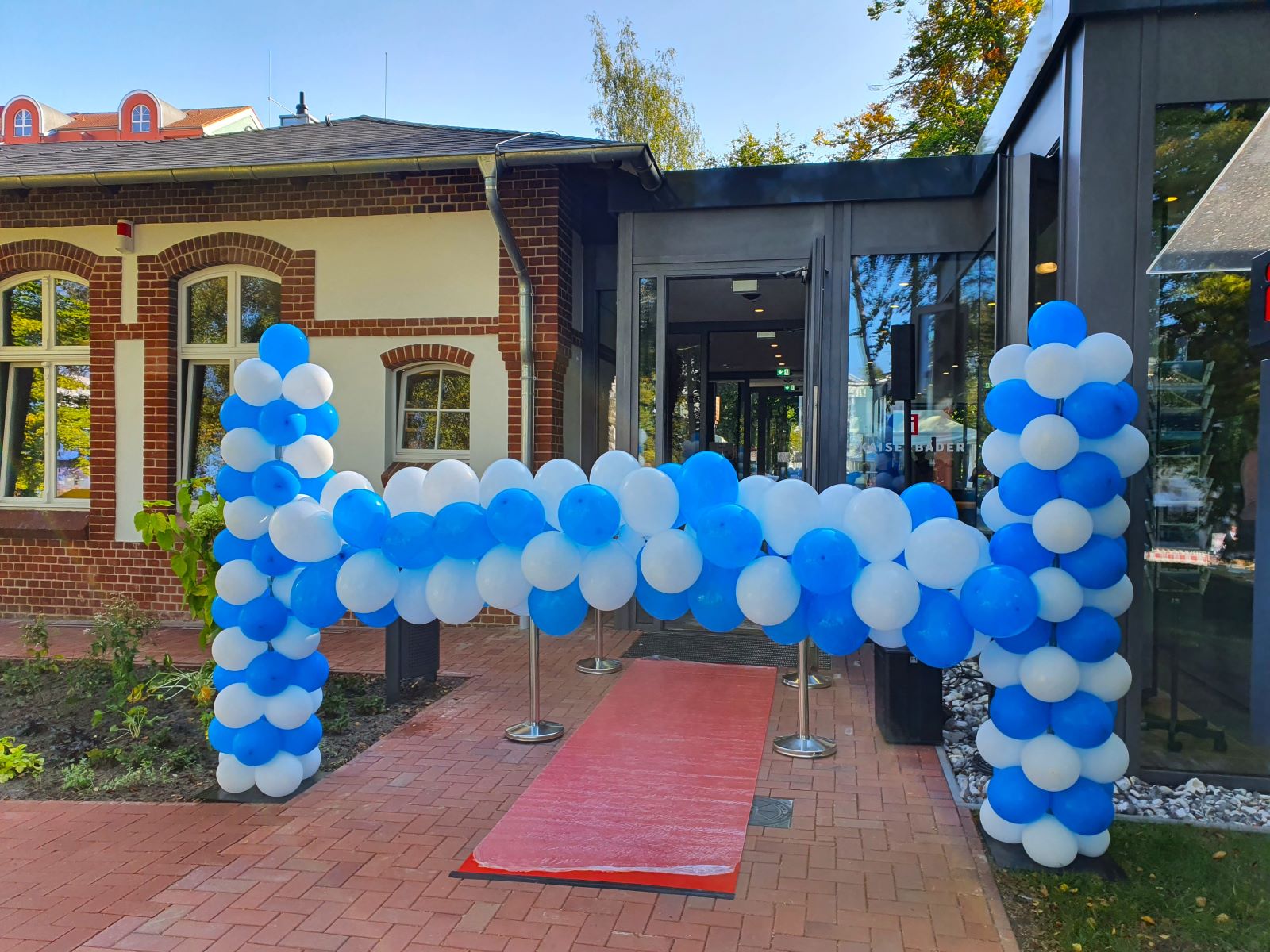 Ballonstart zur Einweihung
