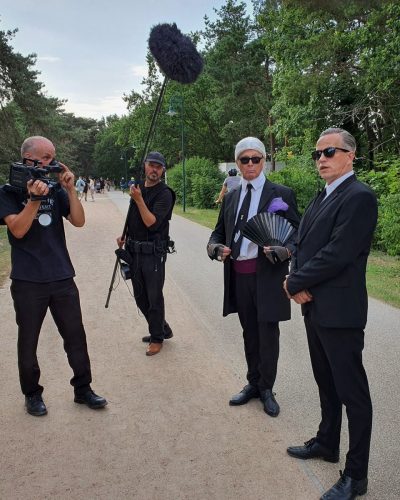 Promenart - Prominente unterwegs