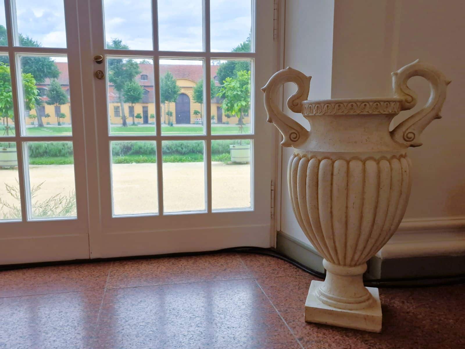 Antike Vase mieten