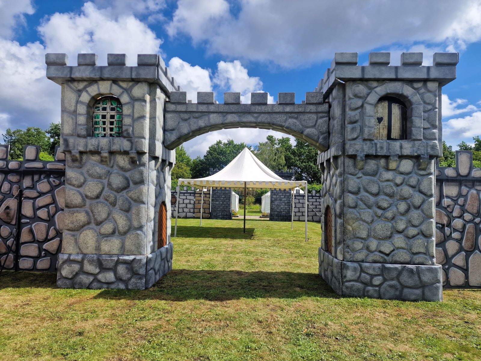 Burgtor Mittelalter mieten