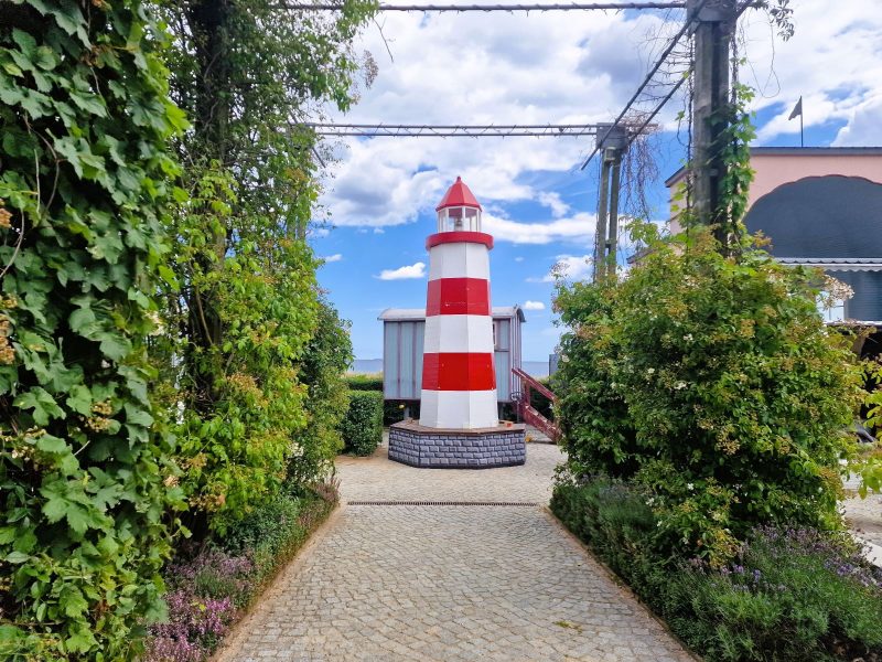 XXL Leuchtturm mieten