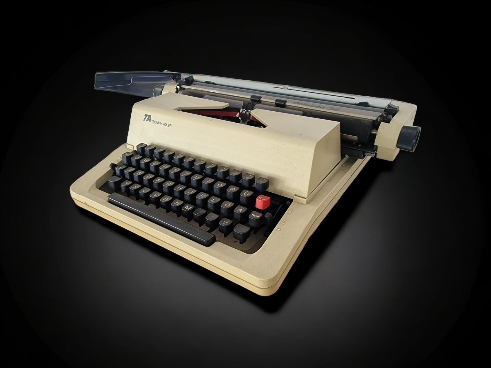 Schreibmaschine - 80er Jahre / Triumph Adler ∗ No.11