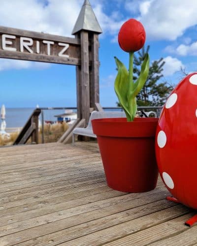 Osterei rot Osterei rot mit Punkten XXL Mieten