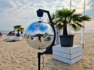 Spiegelkugel Stativ mieten