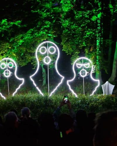 Halloween animierte Geister