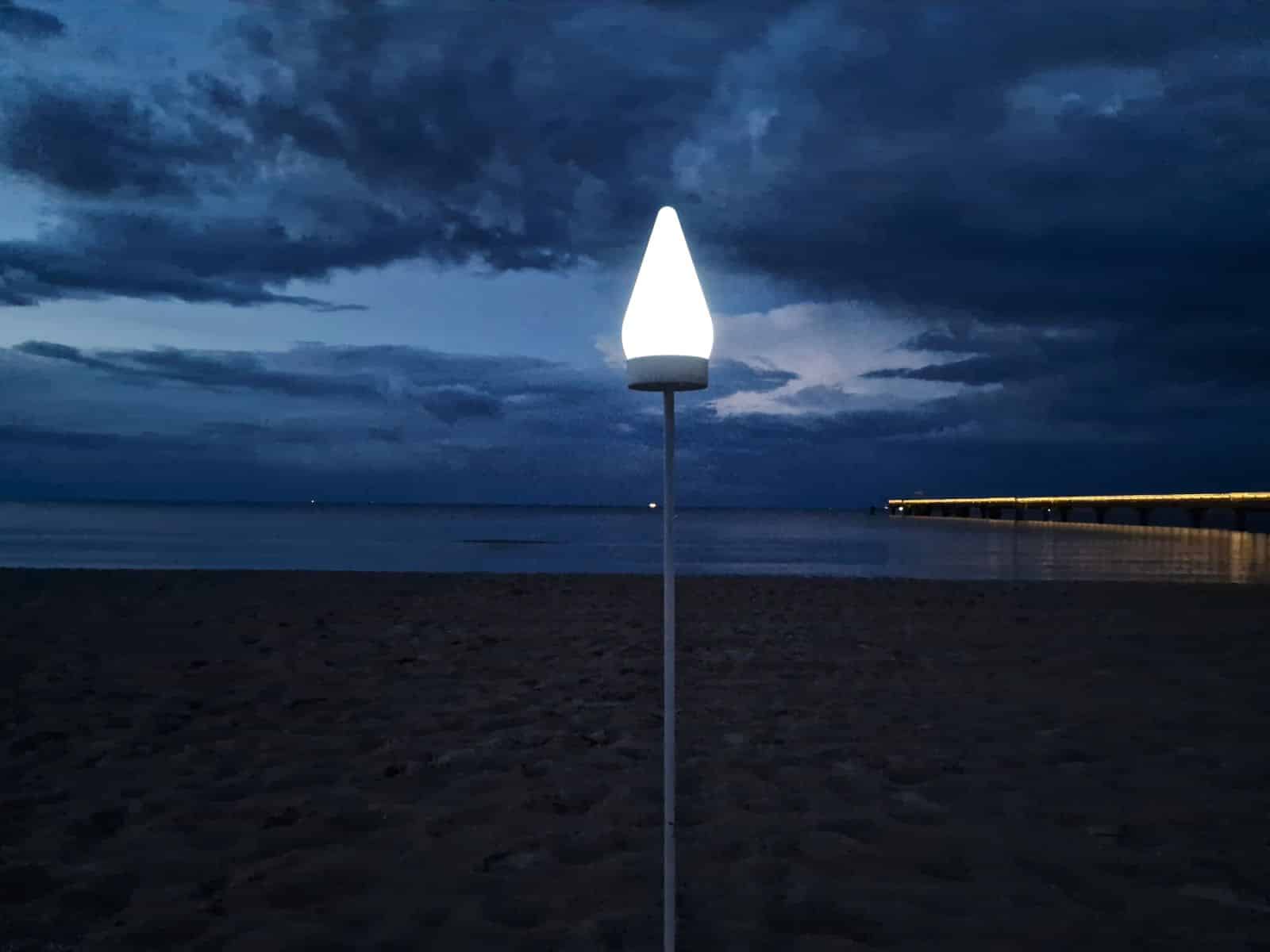 LED Tropfen Lampe mieten